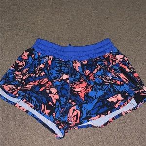 Lulu lemon printed 4” track shorts
